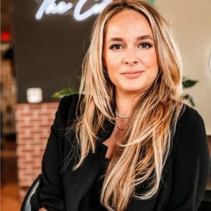 Meet your Posher, Alisha